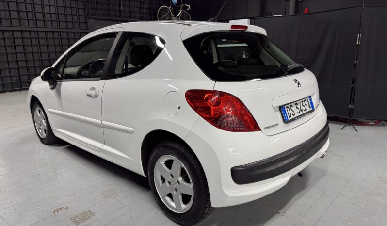 Peugeot 207 1.4 VTi Active CarPlay Neopatentati full