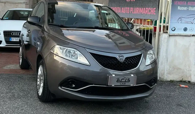Lancia Ypsilon 1.2 gpl neopatentati