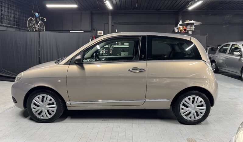 Lancia Ypsilon 1.2 CarPlay Neopatentati full