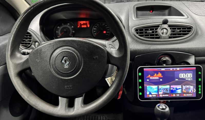 Renault Clio 1.2 Confort CarPlay Neopatentati full