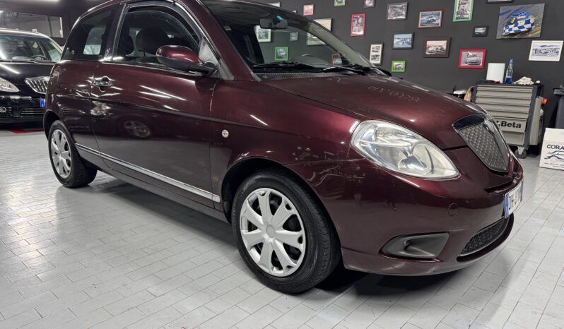 Lancia Ypsilon 1.2 Oro Neopatentati full