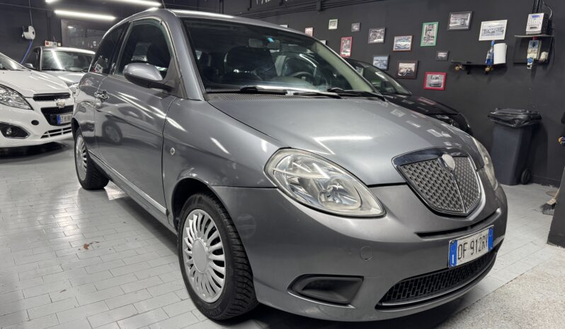 Lancia Ypsilon 1.2 Oro Neopatentati full